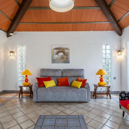 Villa La Font With Pool And Bbq