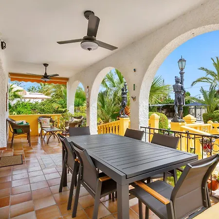 Villa La Font With Pool And Bbq