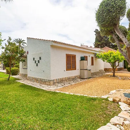 La Font With Pool And Bbq