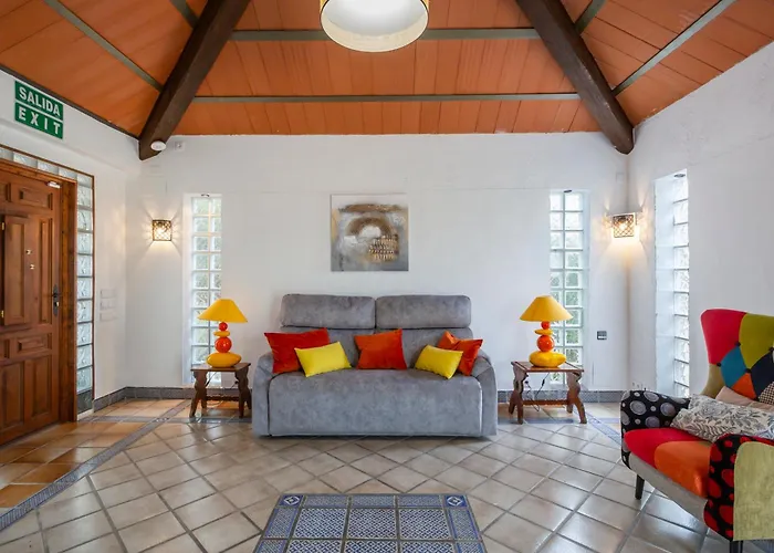 Villa La Font With Pool And Bbq